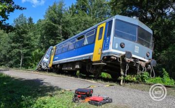 Lázár János részletes, szigorú és őszinte vizsgálatot kért a magyarkúti vonatbaleset ügyében