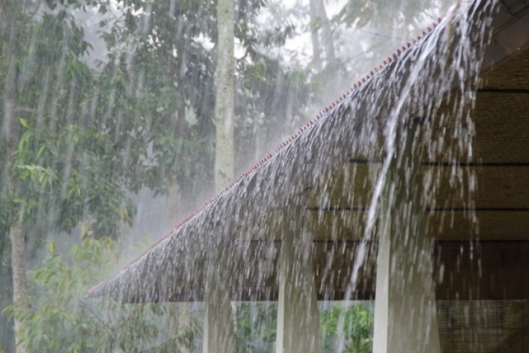 Zivatarokkal érkezik a hidegfront