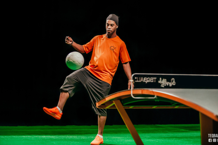 Ronaldinho szinte hazajár Magyarországra