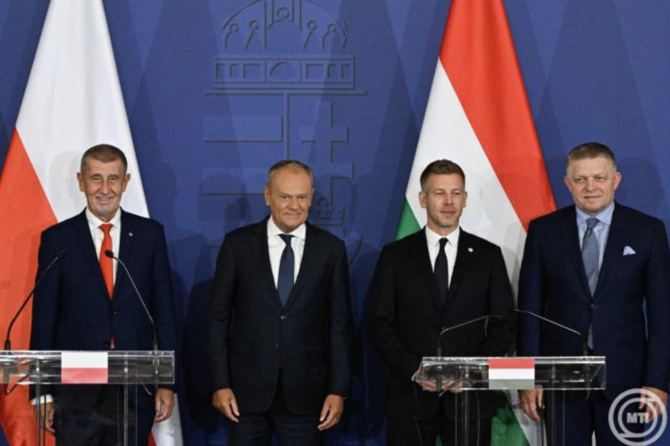 V4-csúcs - Magyar Péter: a visegrádi négyek együttműködése visszatért